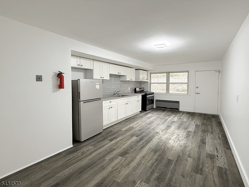 16 Clark Ter 3 Property Photo 2