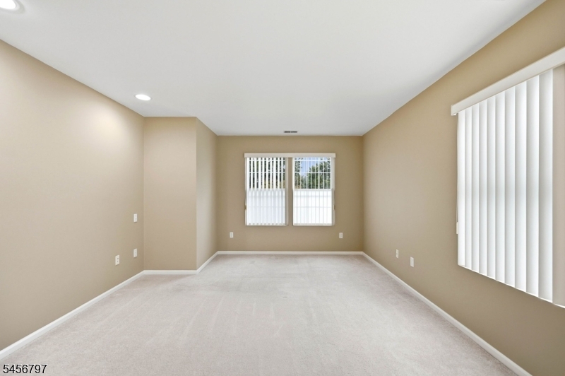 242 Hiawatha Blvd Property Photo 14