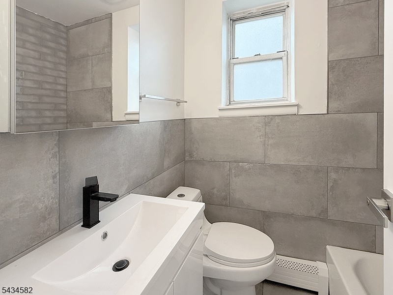 109 William 2 Property Photo 6