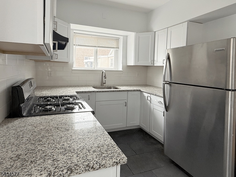 109 William 4 Property Photo 4