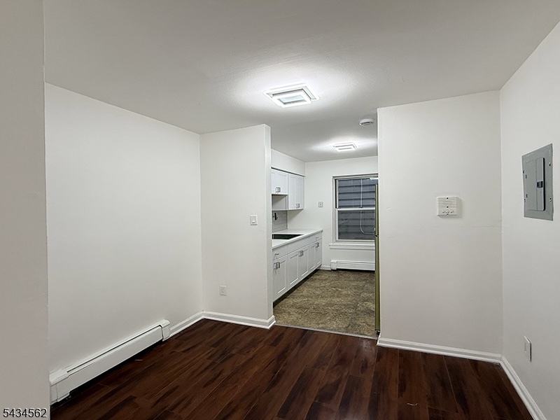 19 Van Rensselear St 2 Property Photo 4