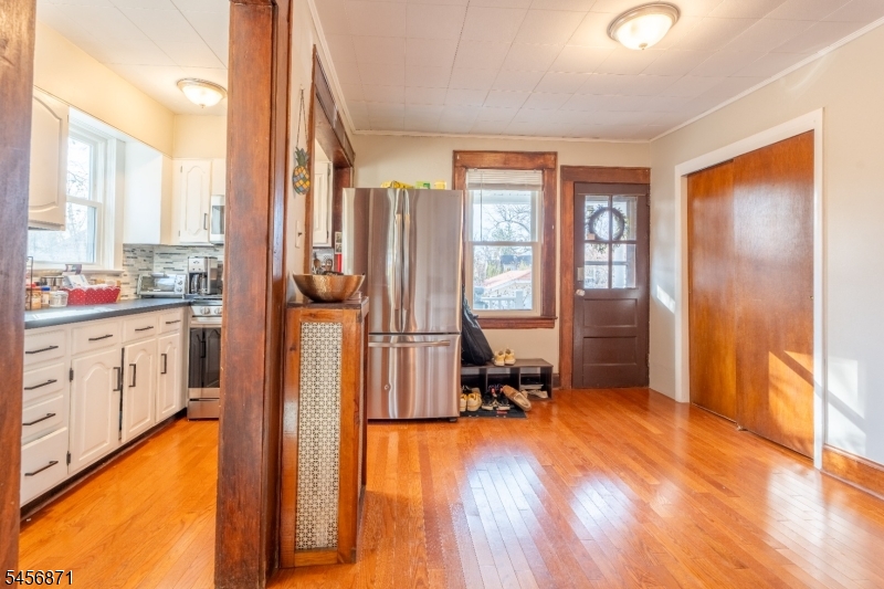 10 Marshall St 1 Property Photo 10