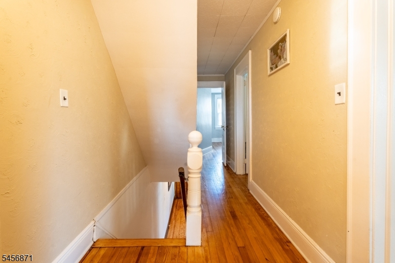 10 Marshall St 1 Property Photo 22