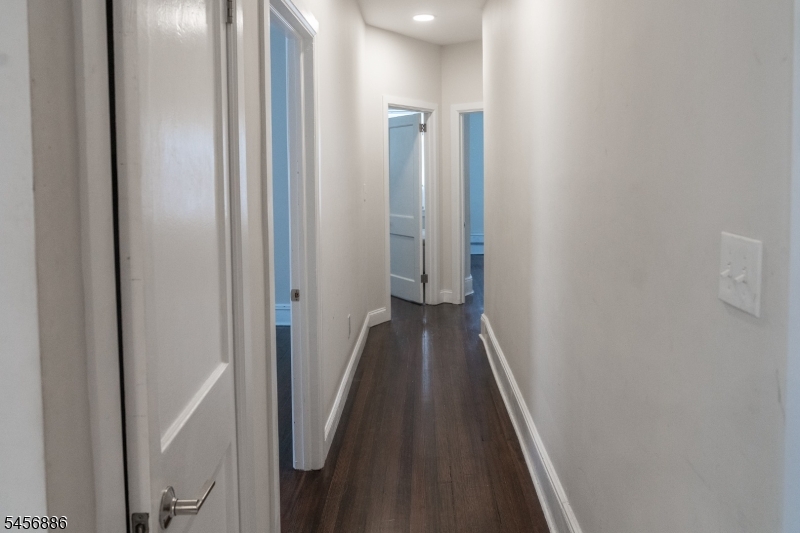 57 Glenridge Ave 2r Property Photo 5