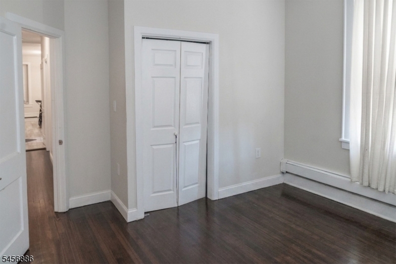 57 Glenridge Ave 2r Property Photo 10