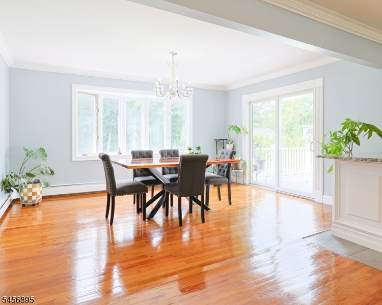 17 Corwin St Property Photo 6