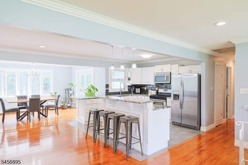17 Corwin St Property Photo 12