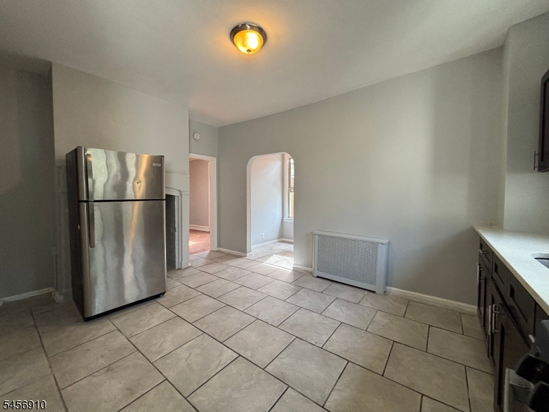 144 E Jersey St 2 Property Photo 3