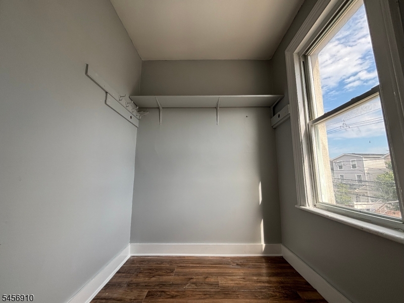 144 E Jersey St 2 Property Photo 6