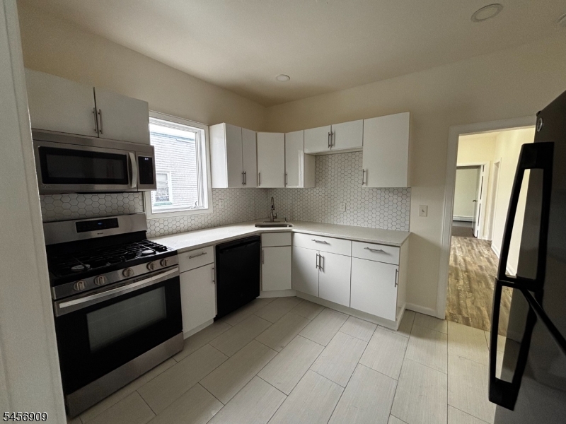 322 Ohio St 2 Property Photo 1