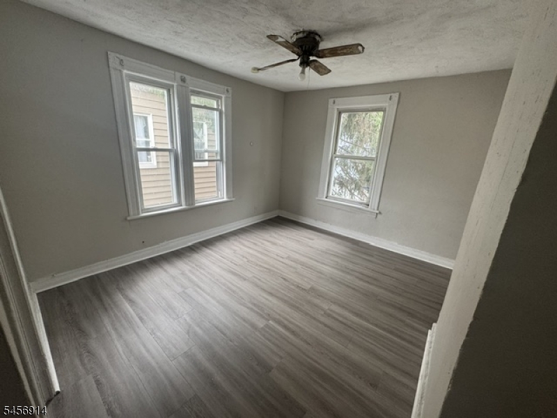 345 Harrison St Property Photo 10