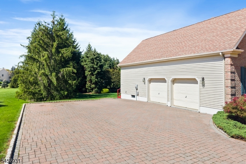 2 Daltrui Dr Property Photo 45