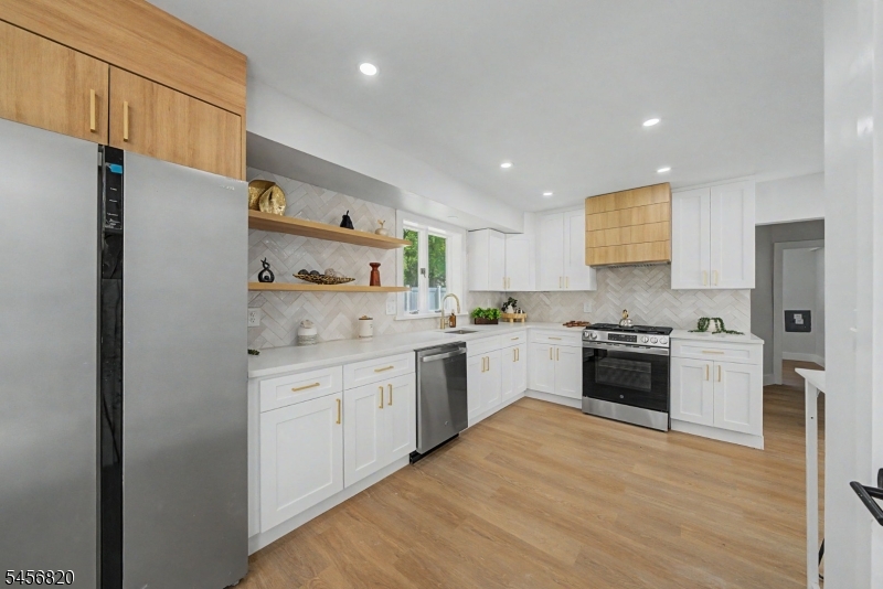 19 Ferndale Rd Property Photo 8