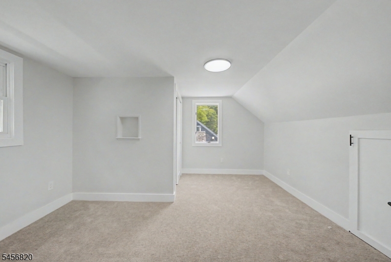 19 Ferndale Rd Property Photo 17
