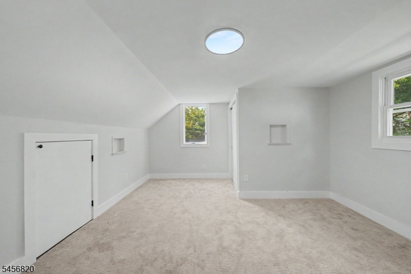 19 Ferndale Rd Property Photo 21
