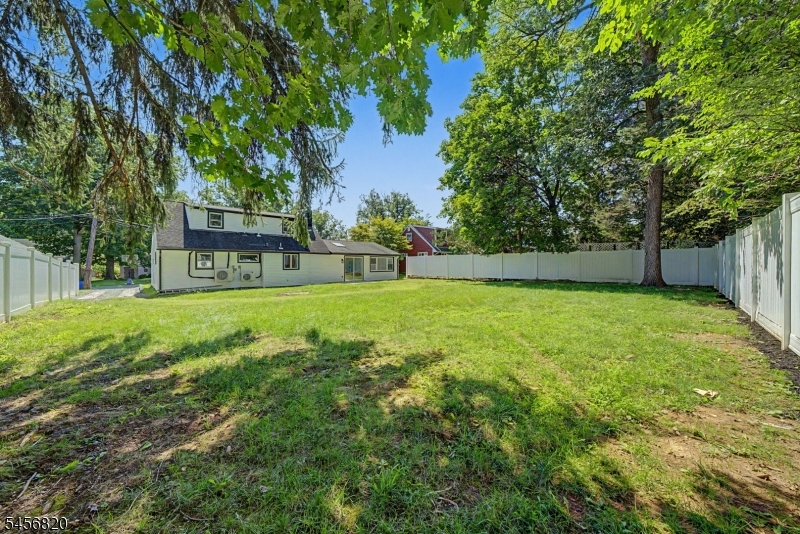 19 Ferndale Rd Property Photo 23