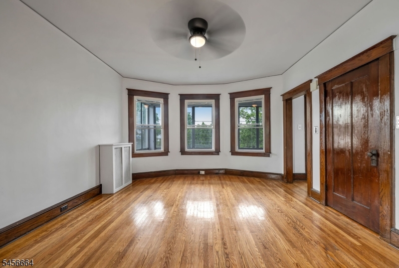 18 Lincoln Ave Unit 2 2 Property Photo 6