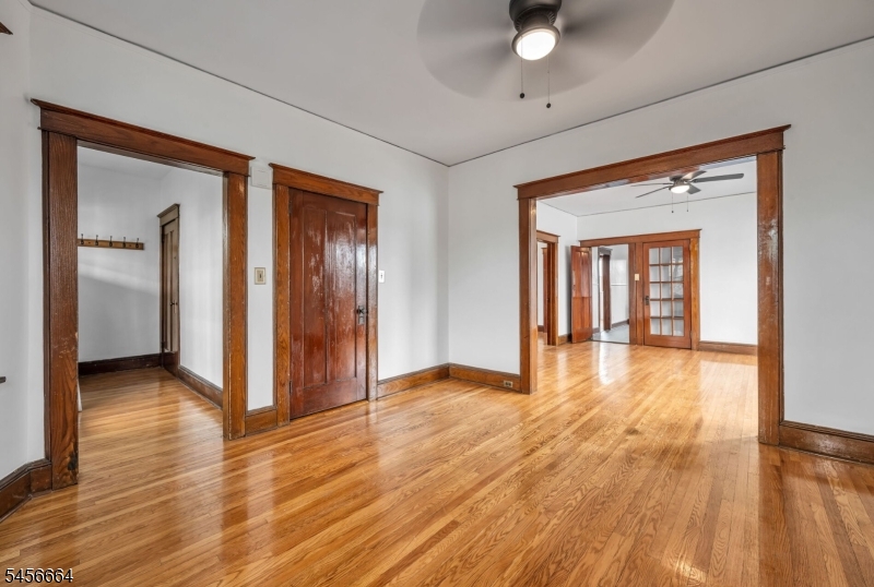 18 Lincoln Ave Unit 2 2 Property Photo 8