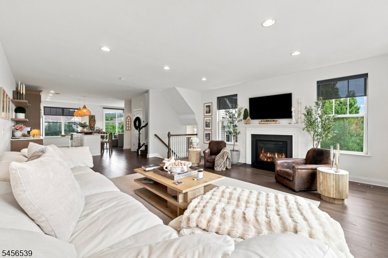 18 Blazingstar Way Property Photo 10