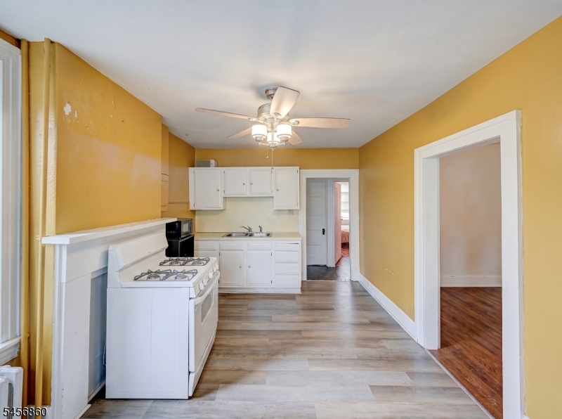 8 Trenton Ave 2 Property Photo 19