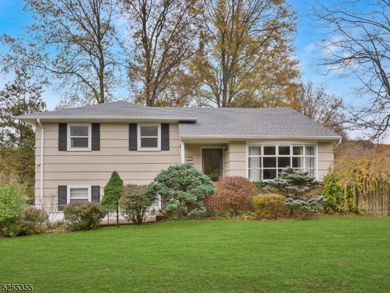 69 Intervale Rd Property Photo 1
