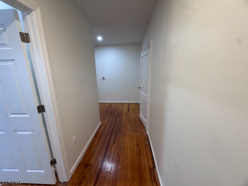 182 Greenbrook Rd 1 Property Photo 9