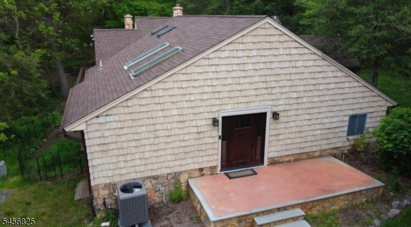 534 Paterson Hamburg Tpke Property Photo 18