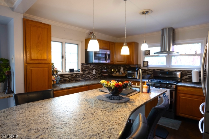11 Mastogen Dr Property Photo 13