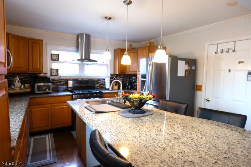 11 Mastogen Dr Property Photo 14