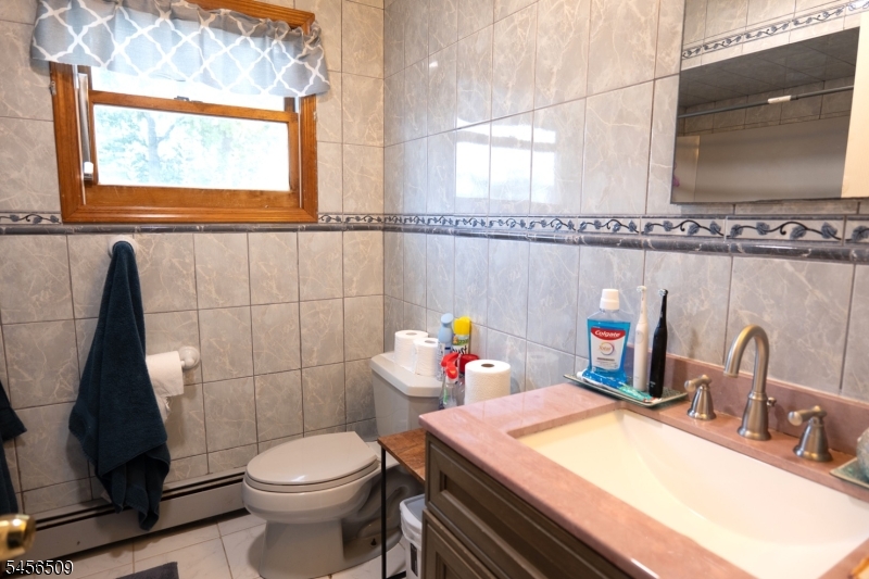 11 Mastogen Dr Property Photo 20