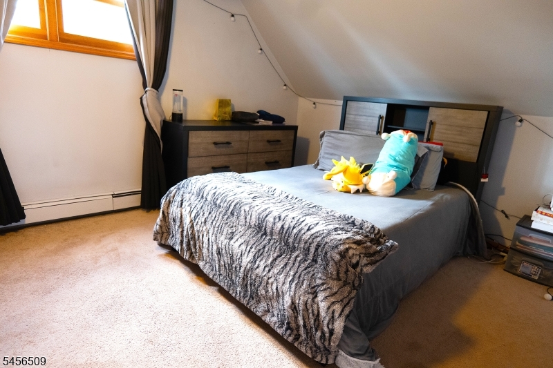 11 Mastogen Dr Property Photo 23