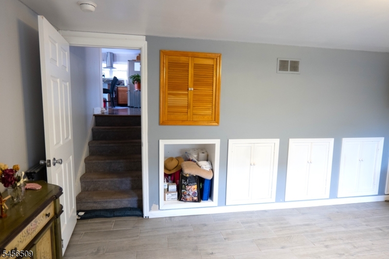 11 Mastogen Dr Property Photo 25