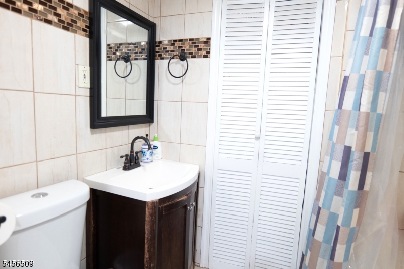 11 Mastogen Dr Property Photo 31