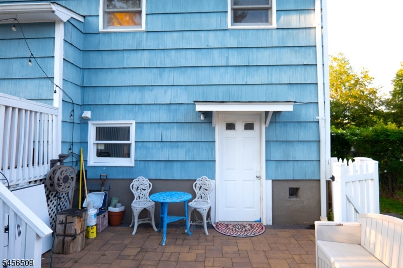 11 Mastogen Dr Property Photo 35