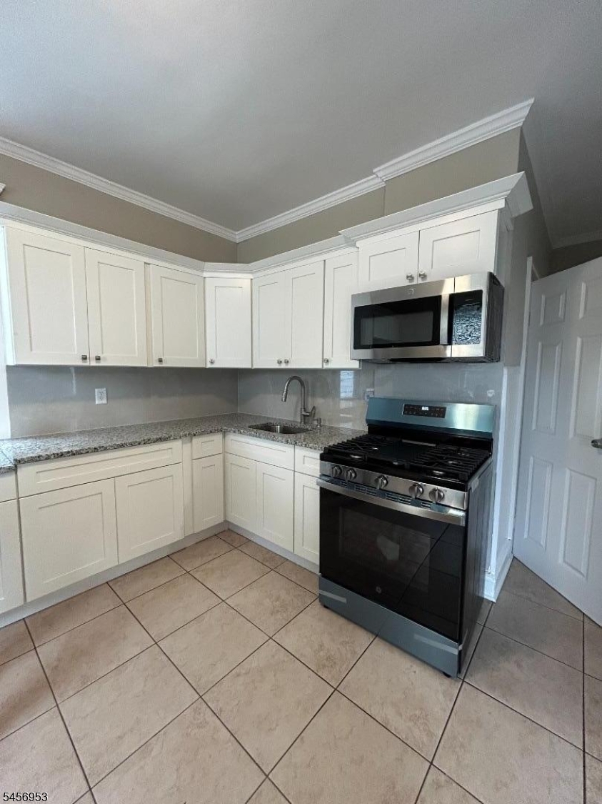 216 W Elizabeth Ave 1A Property Photo 1