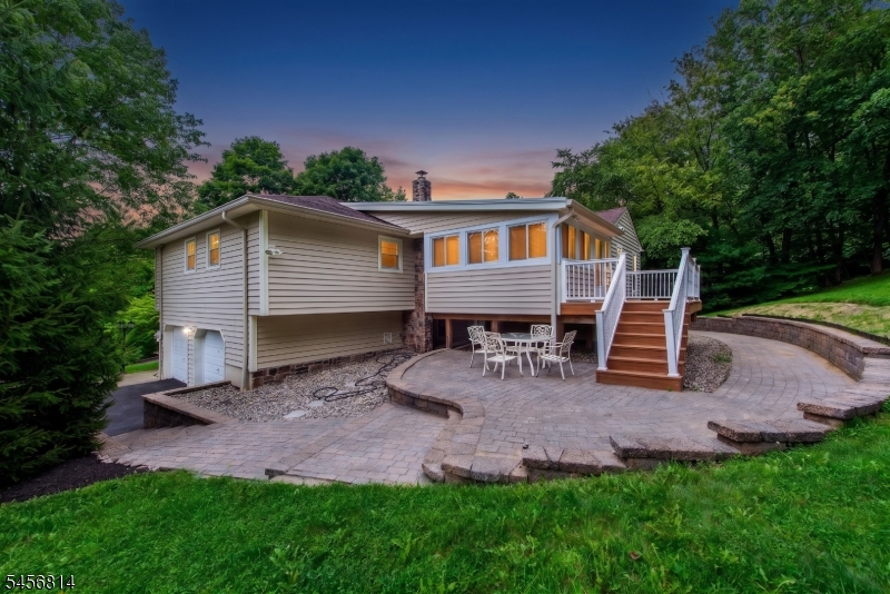14 Seneca Trl Property Photo 6