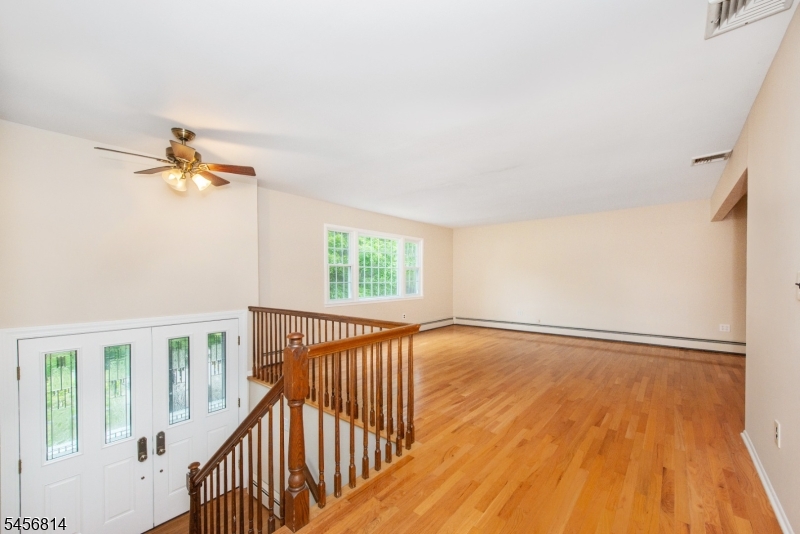 14 Seneca Trl Property Photo 7