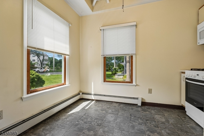 57 Park Ave, Unit B B Property Photo 10