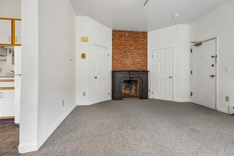 57 Park Ave, Unit B B Property Photo 12