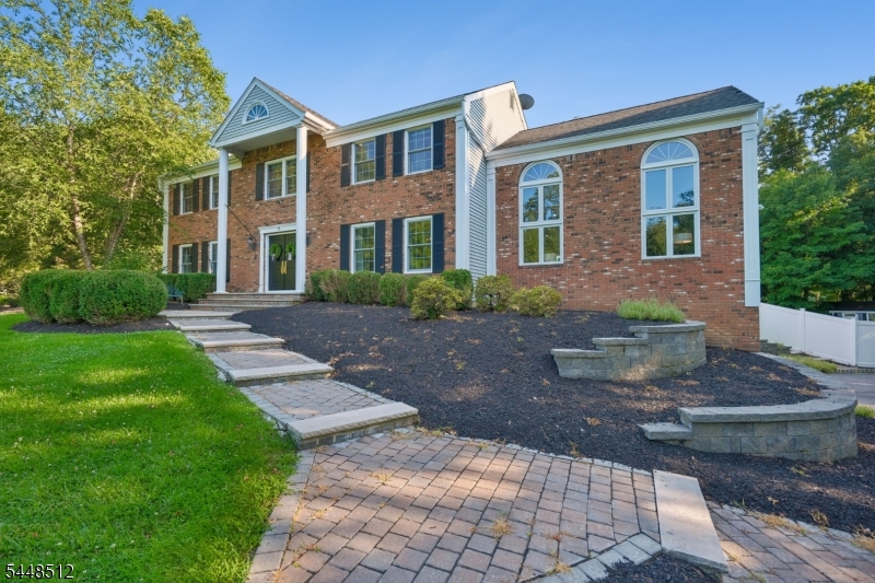 9 Revere Ct Property Photo 5