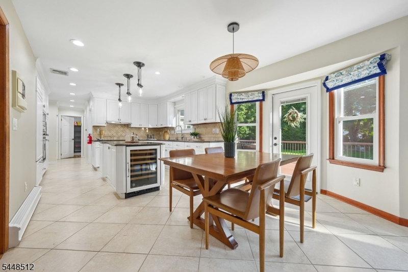 9 Revere Ct Property Photo 16