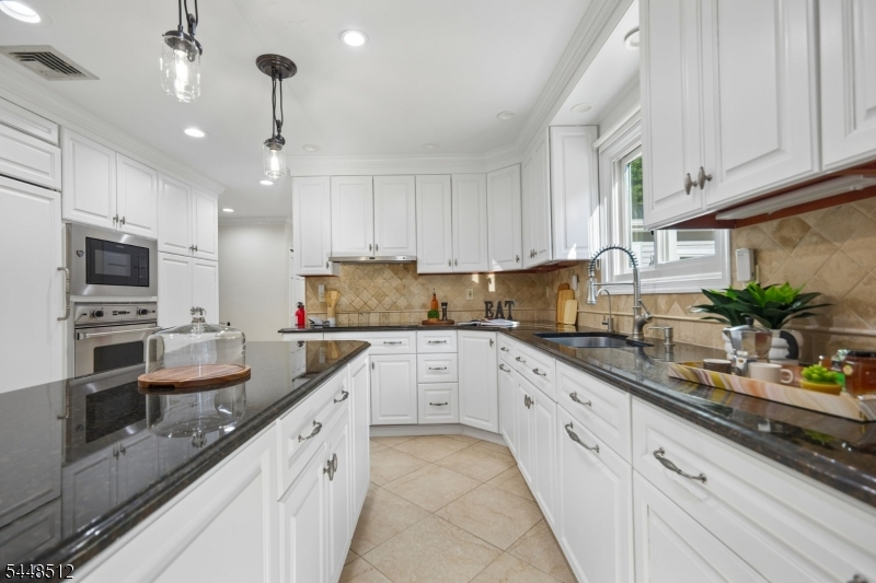 9 Revere Ct Property Photo 18