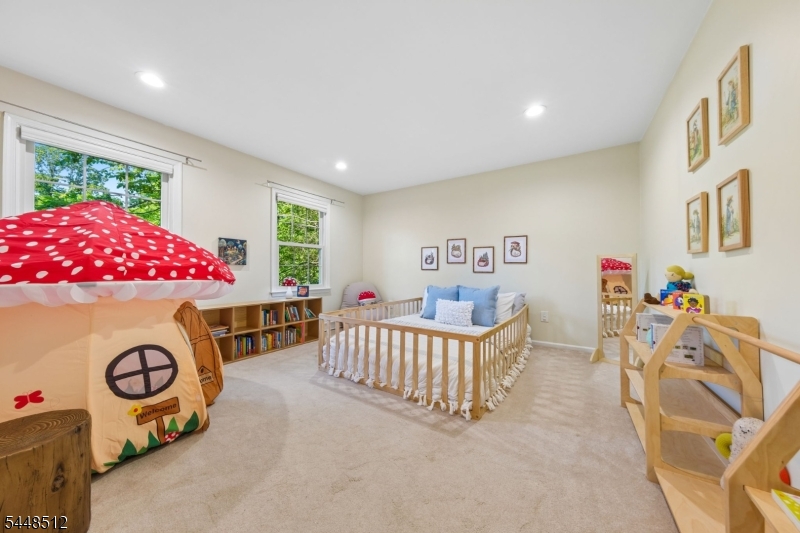 9 Revere Ct Property Photo 36