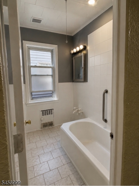 15 Roosevelt St 1 Property Photo 6