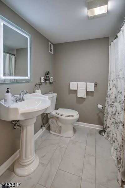 81 Academy St Property Photo 31