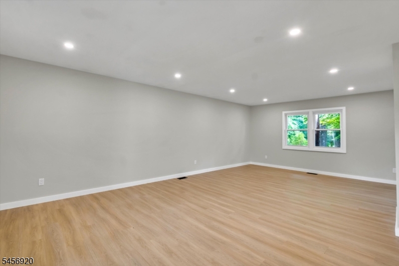 6 Mitchell Rd Property Photo 6