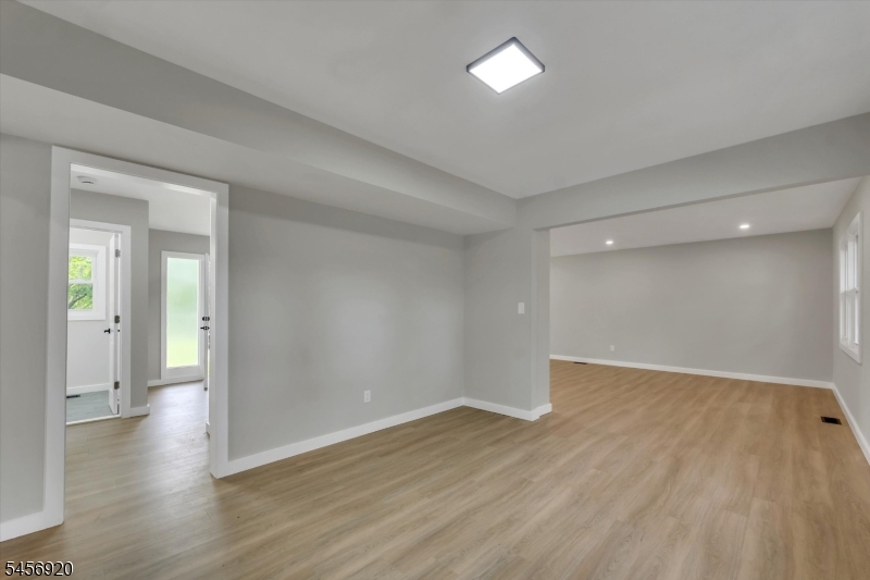 6 Mitchell Rd Property Photo 8
