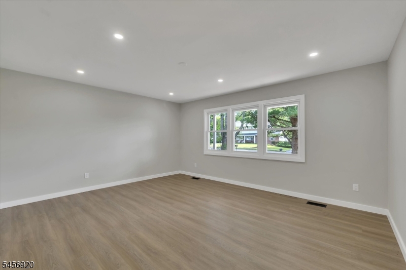 6 Mitchell Rd Property Photo 11