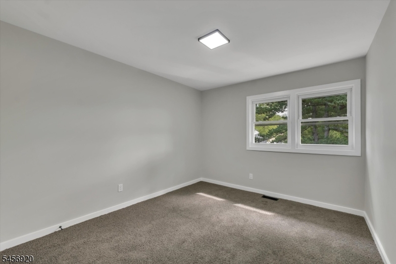 6 Mitchell Rd Property Photo 25