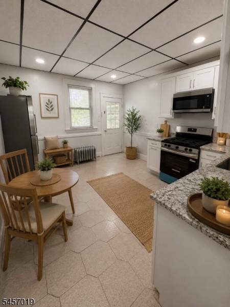 176 Lincoln Avenue Property Photo 2